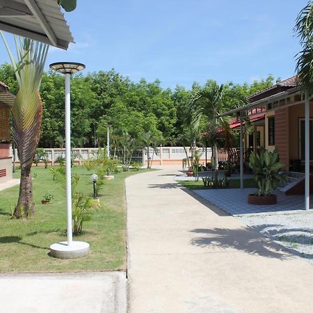 Naluemon Village Fh 1 رايونغ المظهر الخارجي الصورة