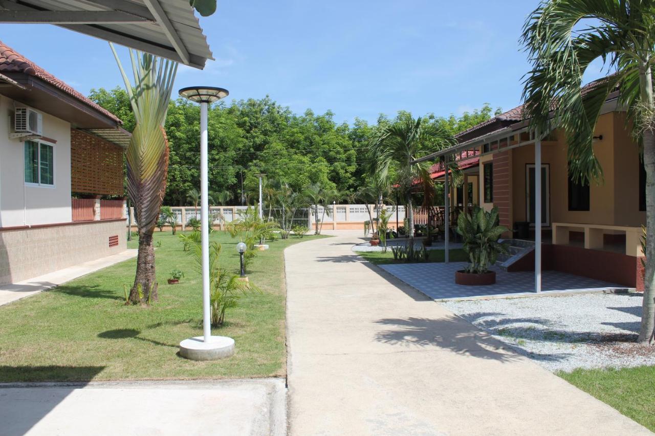 Naluemon Village Fh 1 رايونغ المظهر الخارجي الصورة